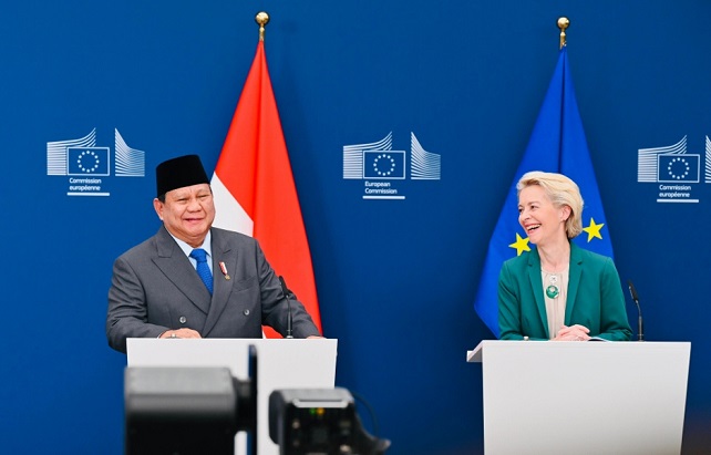 Prabowo Subianto, dan Presiden Komisi Eropa, Ursula von der Leyen mengumumkan selesainya perundingan IEU-CEPA, di Brussels, Belgia.(Foto: BPMI Setpres) Perundingan Indonesia - Uni Eropa Masuki Garis Finish
