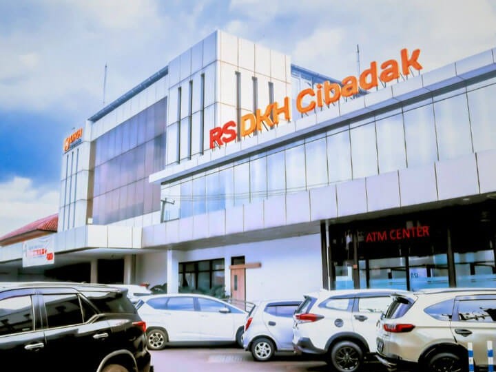 Rumah Sakit milik emiten DKHH di Cibadak. Saham RS Keluarga Eks Wapres Ambles Usai 14 Hari Disuspensi