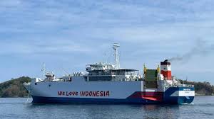 Melalui anak usahanya PT Jembatan Nusantara (JN), ASDP memperkuat konektivitas nasional dengan pengembangan layanan penyeberangan jarak jauh (long distance ferry/LDF) lintas Balikpapan, Kalimantan Timur-Parepare, Sulawesi Selatan. Sasarannya, mendorong kemajuan ekonomi daerah. Dok. Tribunnews. Dorong Ekonomi Daerah, ASDP Perkuat Konektivitas Lintas Jarak Jauh