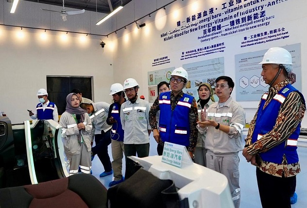 Wakil Menteri Perindustrian (Wamenperin) Faisol Riza saat melakukan kunjungan kerja di Kawasan Indonesia Morowali Industrial Park (IMIP), Rabu (13/8). KI Morowali Jadi Pusat Pertumbuhan Hilirisasi Mineral