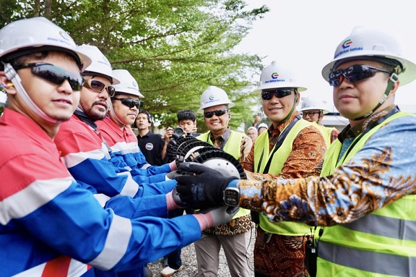 Pertamina - Pindad Rilis Teknologi Ultrasonik Inspeksi Pipa Migas