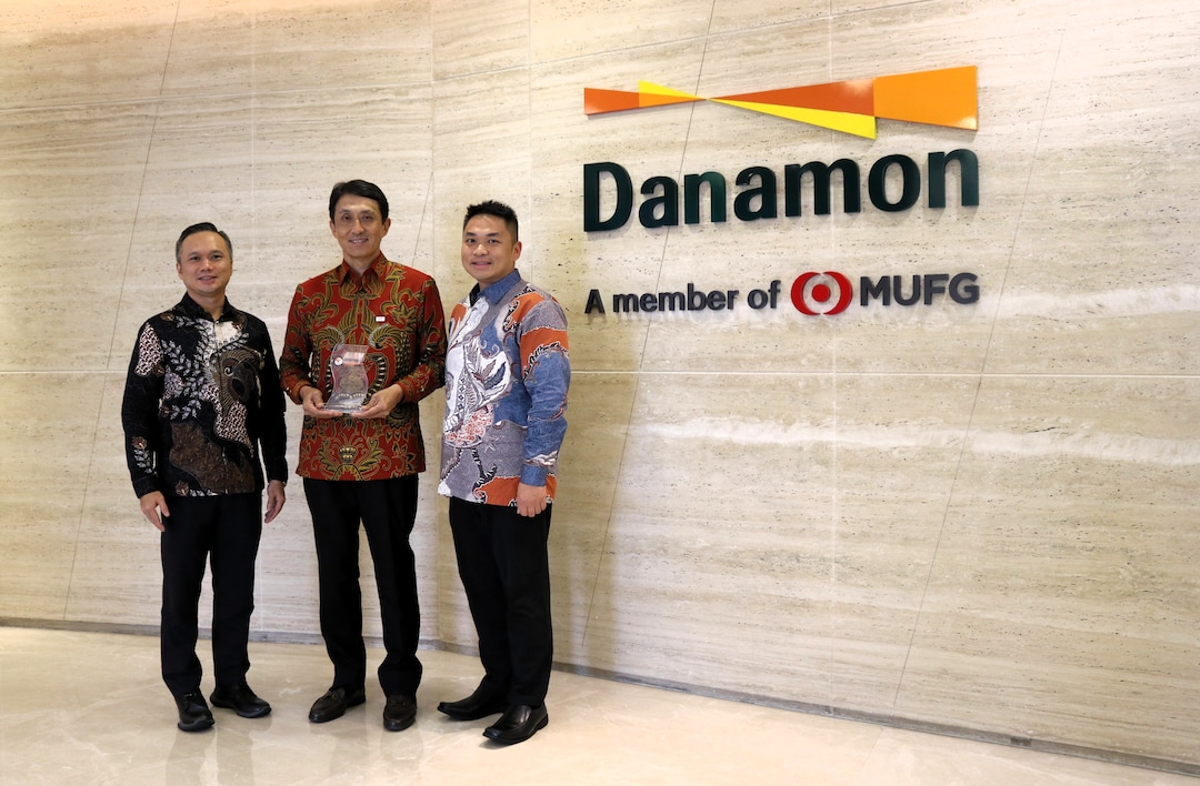 Manajemen Bank Danamon (BDMN) dalam suatu kesempatan. FOTO - ISTIMEWA. Bank Danamon (BDMN) Guyur Saham Harga Pasar ke Enam Direksi