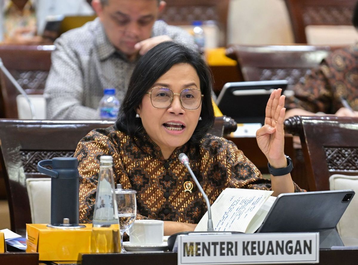 Menteri Keuangan Sri Mulyani Indrawati di DPR. dok. Okezone. Rumah Dirusak Massa, Isu Menkeu Sri Mulyani Mundur Berhembus