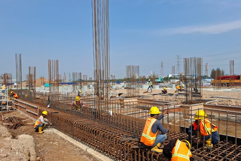 Pabrik Chlor Alkali dan Ethylene Dichloride (Pabrik CA-EDC) berskala dunia yang berlokasi di Cilegon, Banten. Pabrik ini akan dikelola oleh PT Chandra Asri Alkali (CAA), anak usaha Chandra Asri Group. Emiten Prajogo (TPIA) Genjot Pembangunan Pabrik Kimia Berskala Dunia