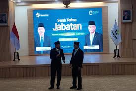 Serah terima jabatan Menteri Koperasi dari Budi Arie Setiadi kepada Ferry Juliantono, Selasa (9/9/2025). Dok. Jawa Pos. Dicopot dari Posisi Menkop, Budi Arie Ungkap Setia di Garis Rakyat