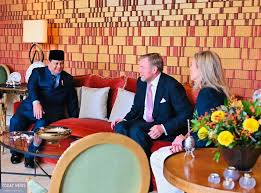 Dalam kunjungan resmi ke Belanda, Presiden Prabowo Subianto diterima langsung secara resmi oleh Raja Belanda Willem-Alexander dan Ratu Máxima di Istana Huis ten Bosch, Den Haag, Belanda. Dok. Sekretariat Presiden RI. Bertemu Prabowo, Raja Belanda Kembalikan 30 Ribu Artefak Ke Indonesia