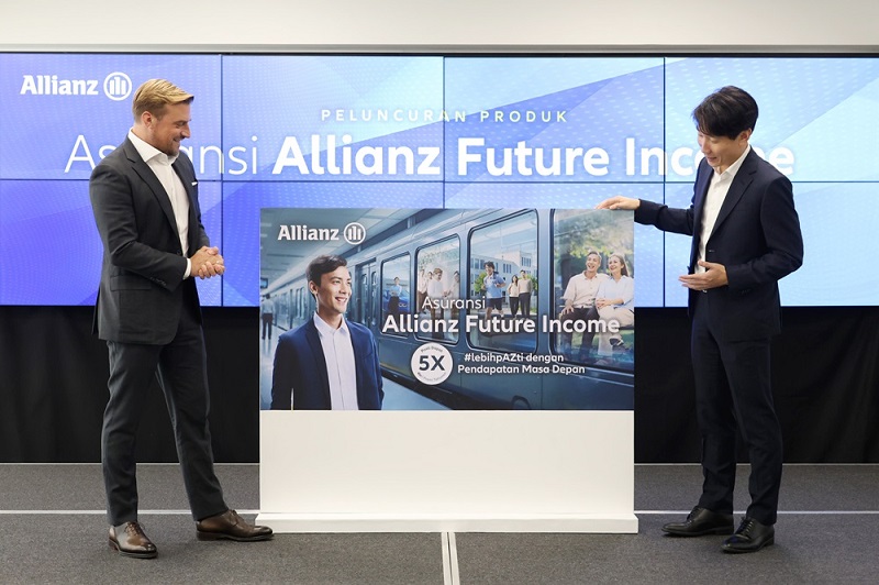 Alexander Grenz, Country Manager & Direktur Utama Allianz Life Indonesia (kiri), dan Himawan Purnama, Chief Agency Officer Allianz Life Indonesia (kanan). Asuransi Allianz Future Income hadir sebagai bentuk nyata komitmen Allianz Life Indonesia untuk memberikan perlindungan finansial yang relevan dengan kebutuhan masyarakat. Allianz Luncurkan Future Income, Tawarkan Kepastian & Proteksi