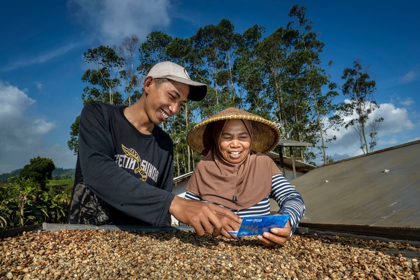 PT Bank Rakyat Indonesia (Persero) Tbk meraih penghargaan Pemenang Pilar Sosial dalam ajang Katadata Environmental, Social, and Governance (ESG) Index Awards 2025 untuk kategori Finance – Bank Sector. Konsisten Dukung UMKM, BRI Raih ESG Index Awards 2025