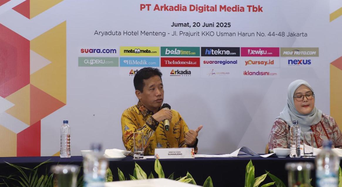 BEBER - Direktur Utama Arkadia Suwarjono kala menjelaskan perkembangan kinerja perseroan kepada investor. FOTO - ISTIMEWA Rugi Bengkak, DIGI Kuartal III 2025 Defisit Rp54,53 MiliarĀ