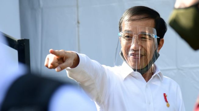 Cegah Varian Omicron, Presiden Jokowi Minta Pejabat dan Warga Jangan ke Luar Negeri