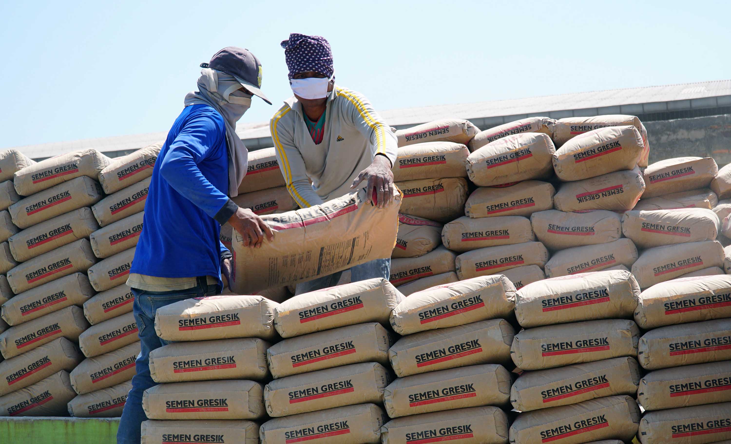 Tergerus 27,6 Persen, Laba Semen Indonesia (SMGR) di 2021 Hanya Rp2,02 Triliun