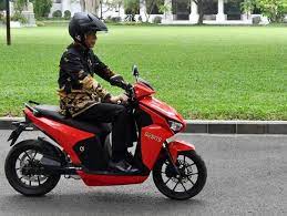 Mantap! Wijaya Karya (WIKA) Perluas Penjualan Motor Listrik Gesits ke Afrika Barat