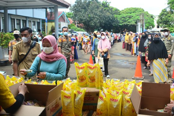 BLT Minyak Goreng Rp300 Ribu, Dinilai Hanya Manjakan Mafia dan Spekulan