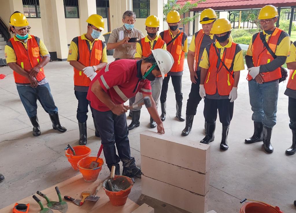 Tingkatkan Kompetensi Tenaga Konstruksi, SIG dan Kementerian PUPR Gelar Pelatihan