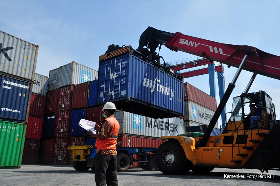 Indef: Pemerintah Perlu Siapkan Strategi Industrialisasi Berorientasi Ekspor