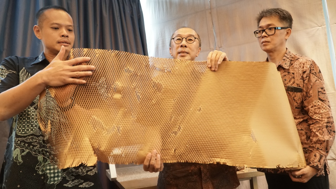 Alkindo Naratama (ALDO) Hadirkan Solusi Kurangi Sampah Plastik di E-Commerce