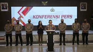 Polisi Tetapkan 11 Tersangka Kasus Narkoba, Irjen Teddy Minahasa akan Diperiksa Lagi Senin