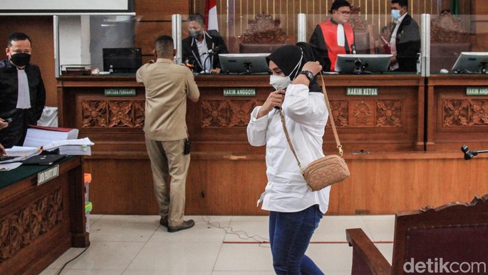 Diingatkan Hakim Jangan Bohong, Susi ART Ferdy Sambo Cabut Keterangan Soal Anak Putri