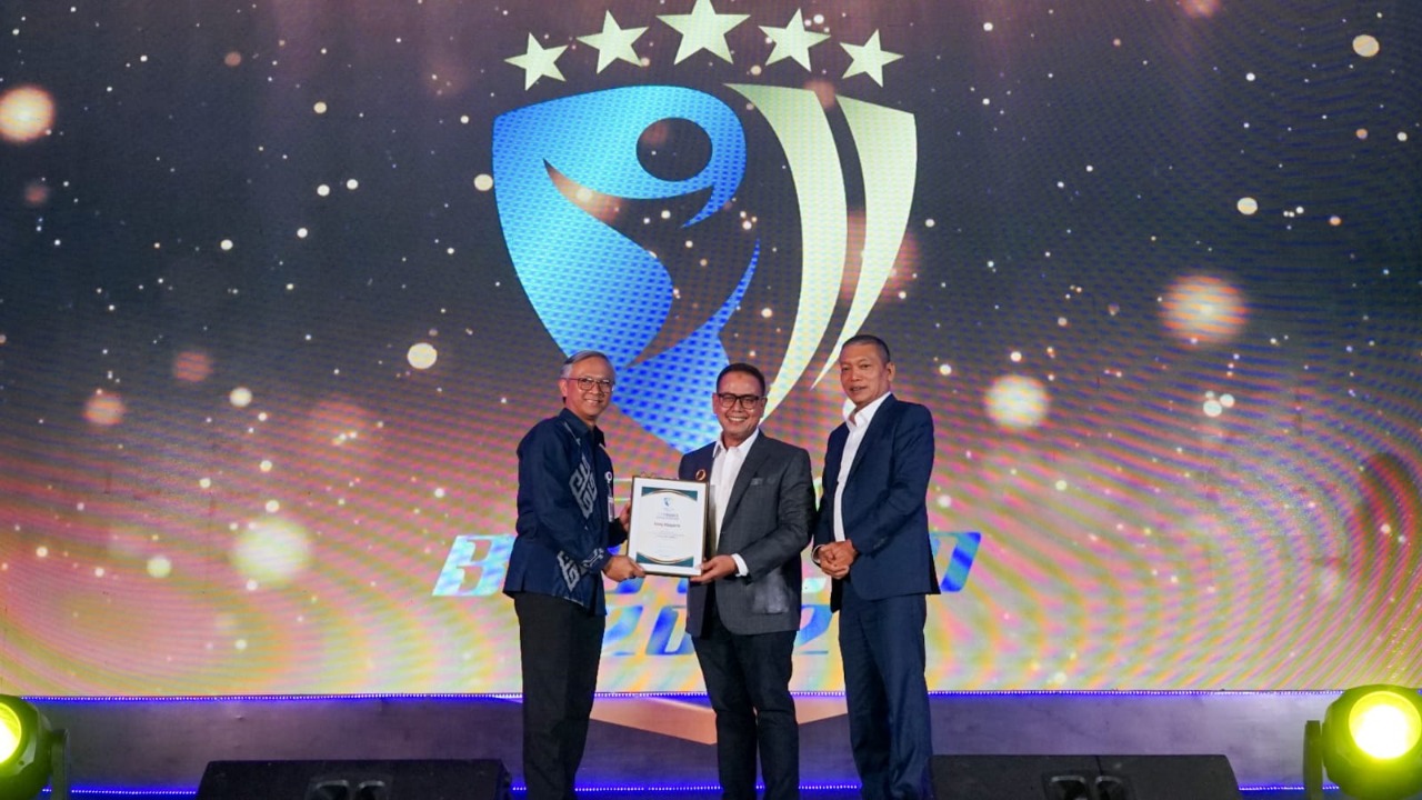 Bank DKI Terima Tiga Penghargaan dalam Top 20 Financial Institution Award 2022