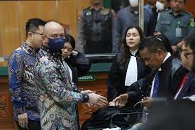 Tidak Terima Divonis Penjara Seumur Hidup, Irjen Teddy Minahasa Pastikan Banding