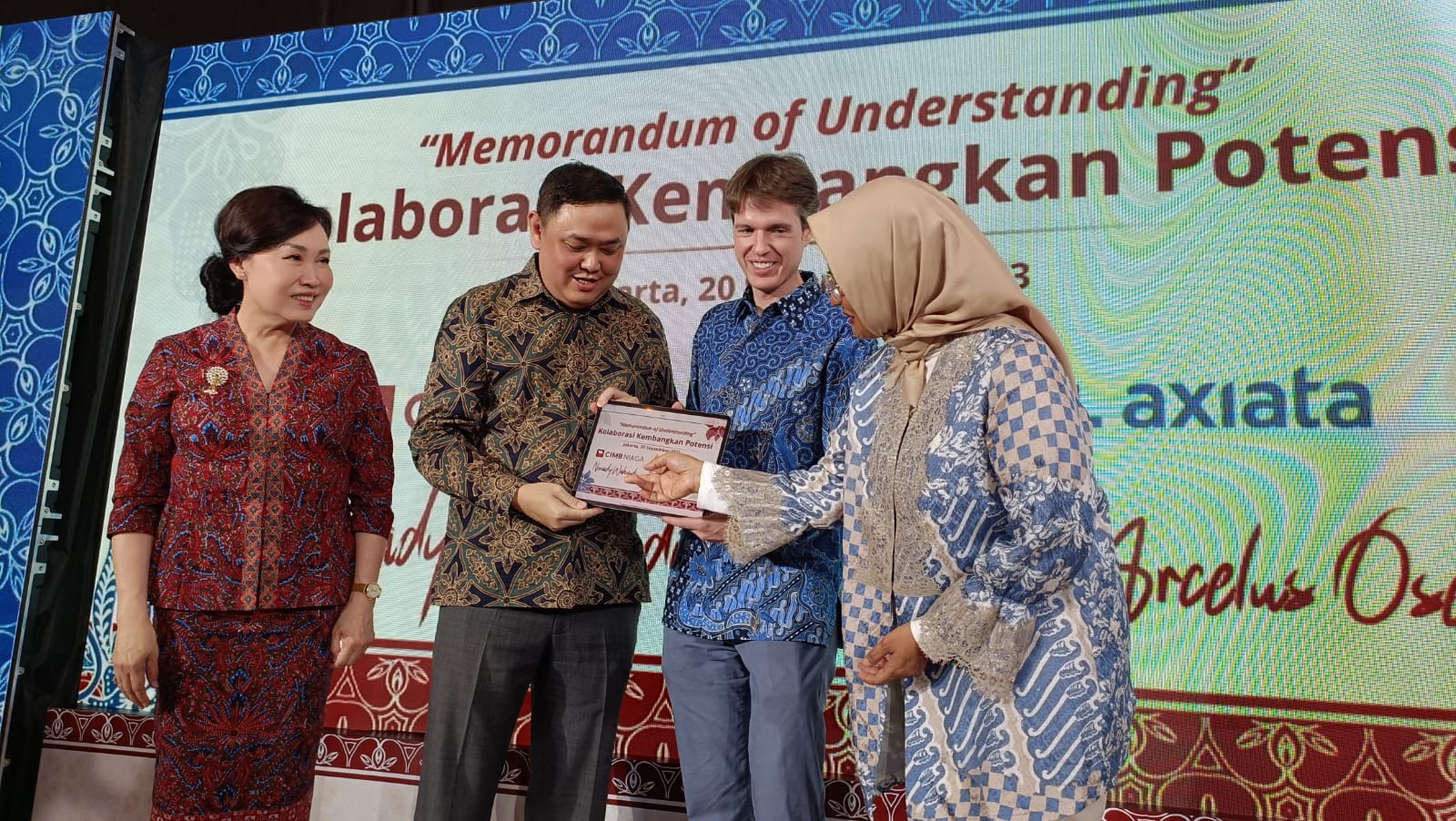 Kolaborasi Strategis CIMB Niaga-XL Axiata, Sinergikan Layanan Perbankan dan Telekomunikasi