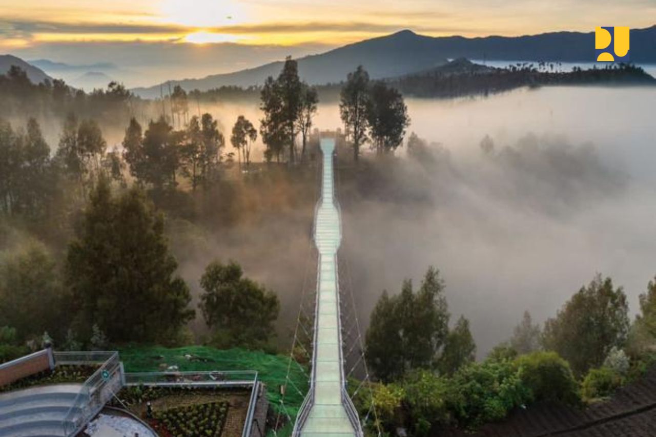 Jembatan Kaca dan Terminal Seruni Point Jadi Ikon Pariwisata Baru di Kawasan Bromo Tengger