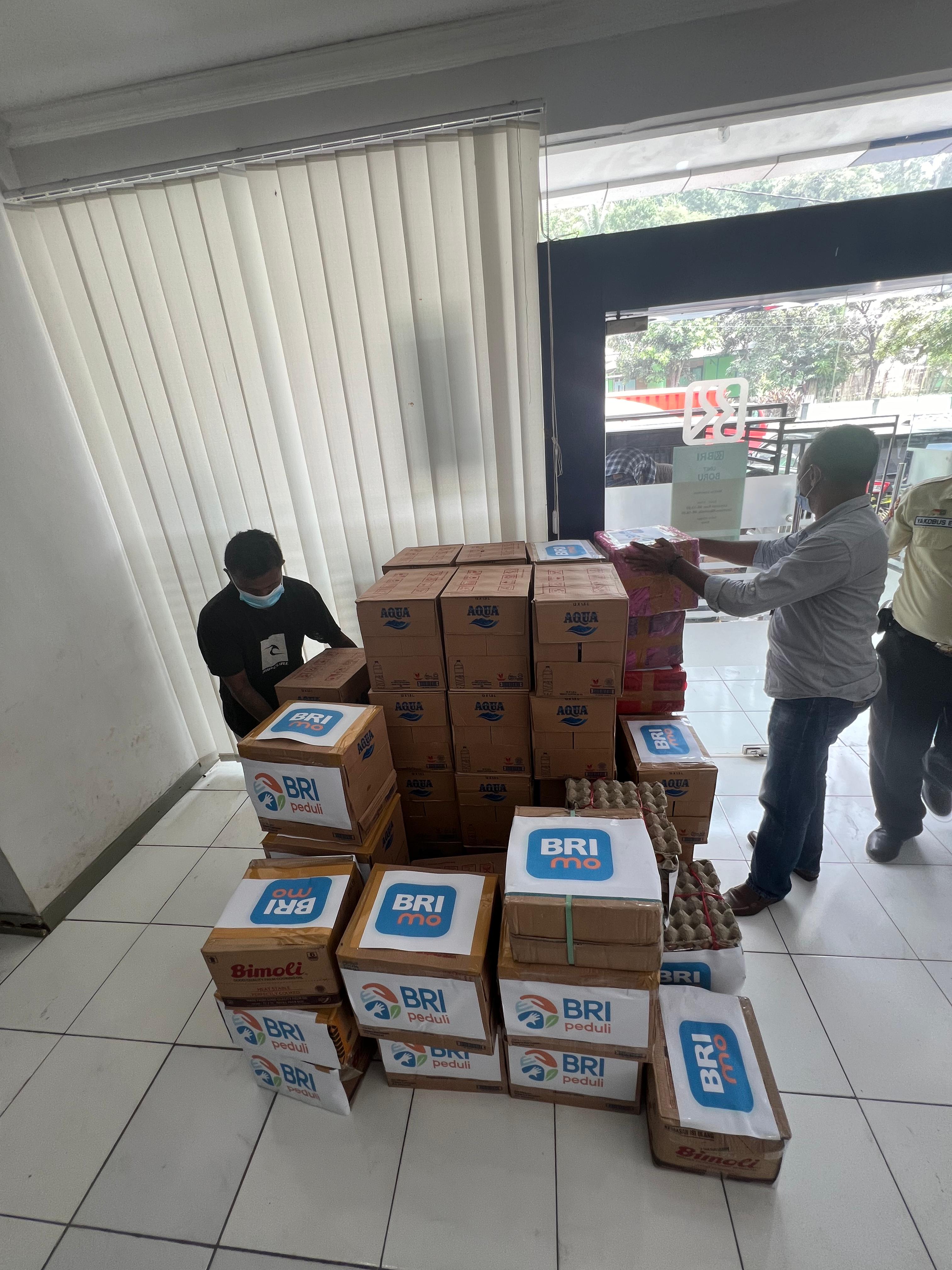 Tanggap Bencana Erupsi Gunung Lewotobi Laki-laki, BRI Distribusikan Bantuan Bagi Korban