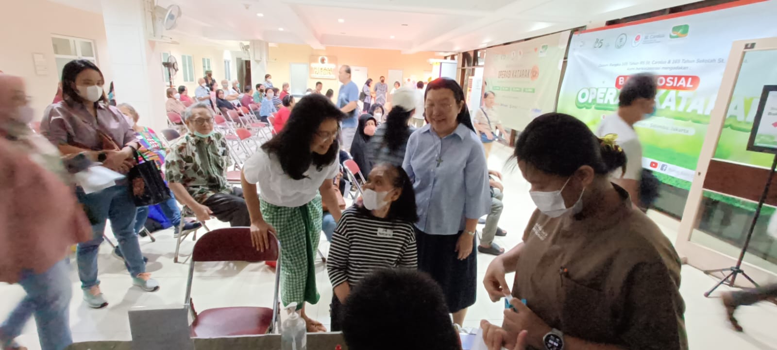 Rangkaian HUT Ke-165, Sekolah Santa Ursula Jakarta Adakan Baksos Operasi Katarak