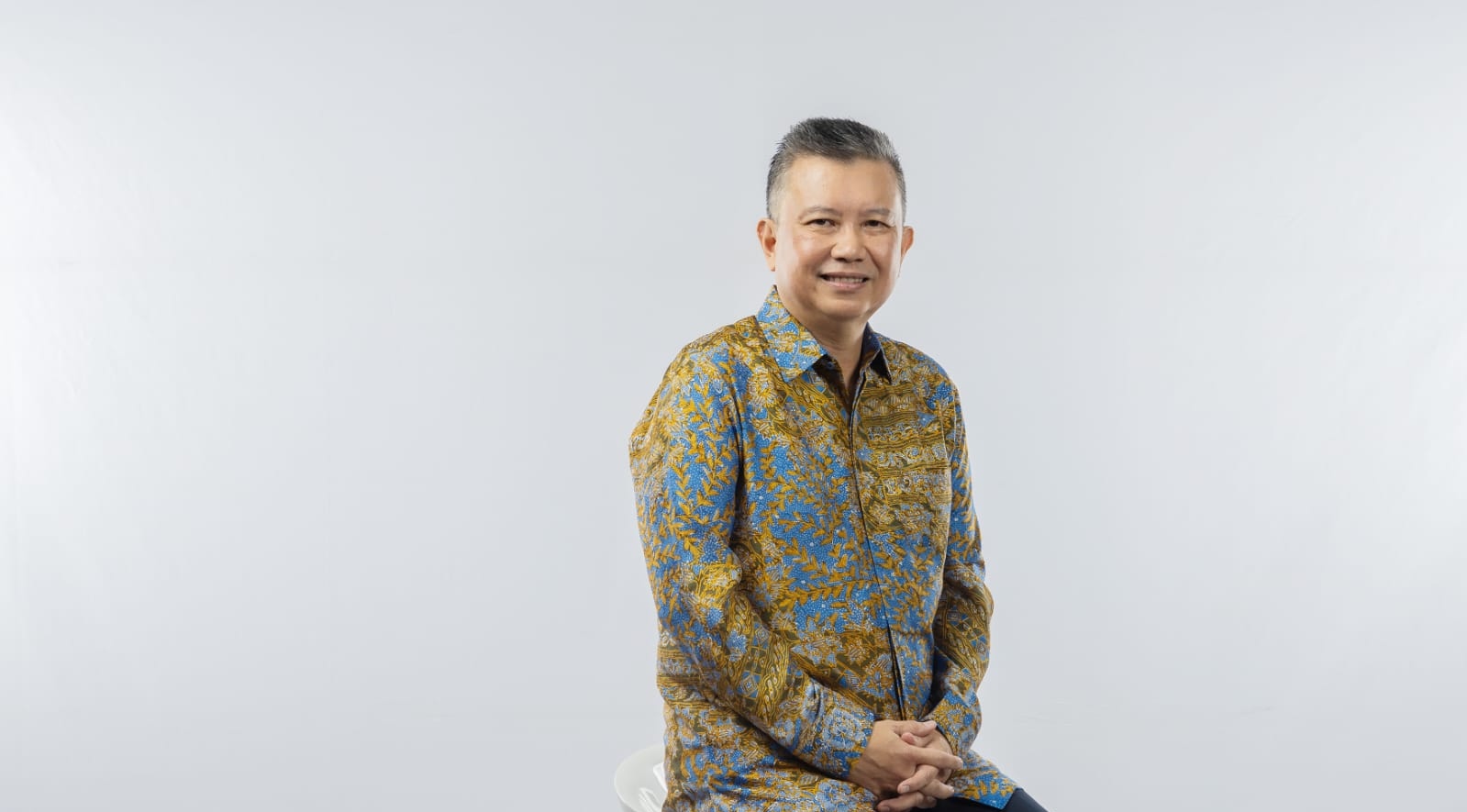 Senyum Robby Mondong Songsong Rebranding Bernama KB Bank