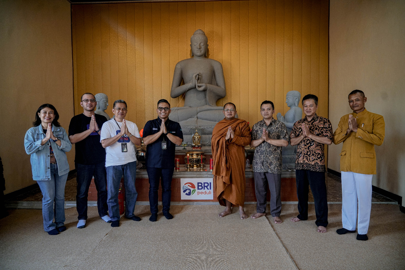 Hari Raya Waisak 2024, BRI Peduli Salurkan Bantuan Untuk Vihara