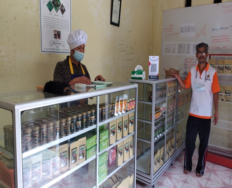 Klaster Usaha Jamu Binaan BRI, Sukses Berdayakan Ibu-ibu di Palembang