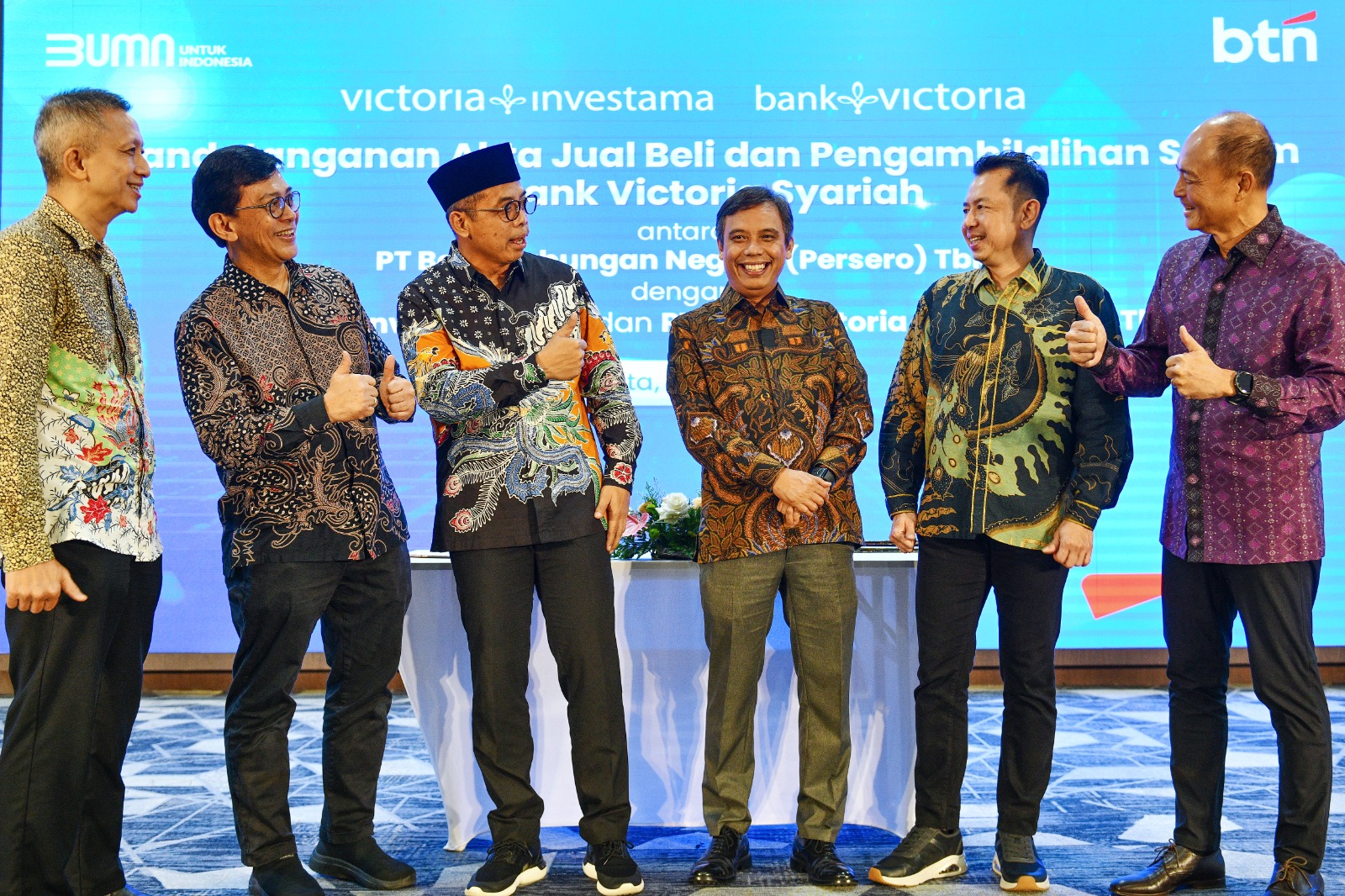 Dirut BTN Nixon LP Napitupulu (tengah) kala menjelaskanprospeks bank syariah nasional. FOTO - ISTIMEWA Resmi Caplok BVIS, Ini Ambisi BTN dalam Industri Perbankan Syariah
