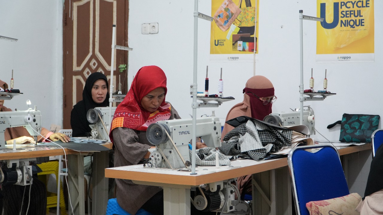 Gandeng Rappo, META Sulap Limbah Plastik Jadi Produk Fesyen Hijau 