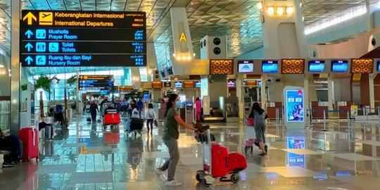 Awas Omicron! Bandara Soekarno Hatta Awasi Ketat Penumpang dari 11 Negara, Cek Daftarnya