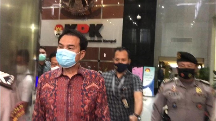 Dua Hakim Terpapar Covid-19, Sidang Vonis Azis Syamsuddin Ditunda
