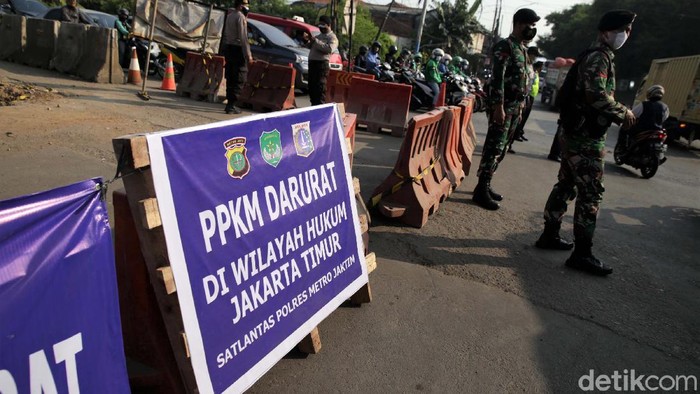 Pandemi Covid-19: Jabodetabek dan Surabaya Raya Kembali Masuk PPKM Level 2