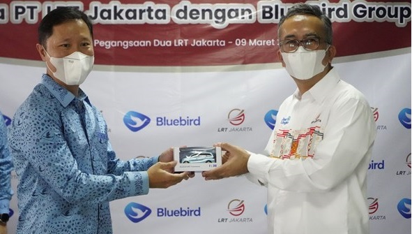 Blue Bird (BIRD) dan LRT Jakarta Berkolaborasi Permudah Akses Layanan Teknologi Digital