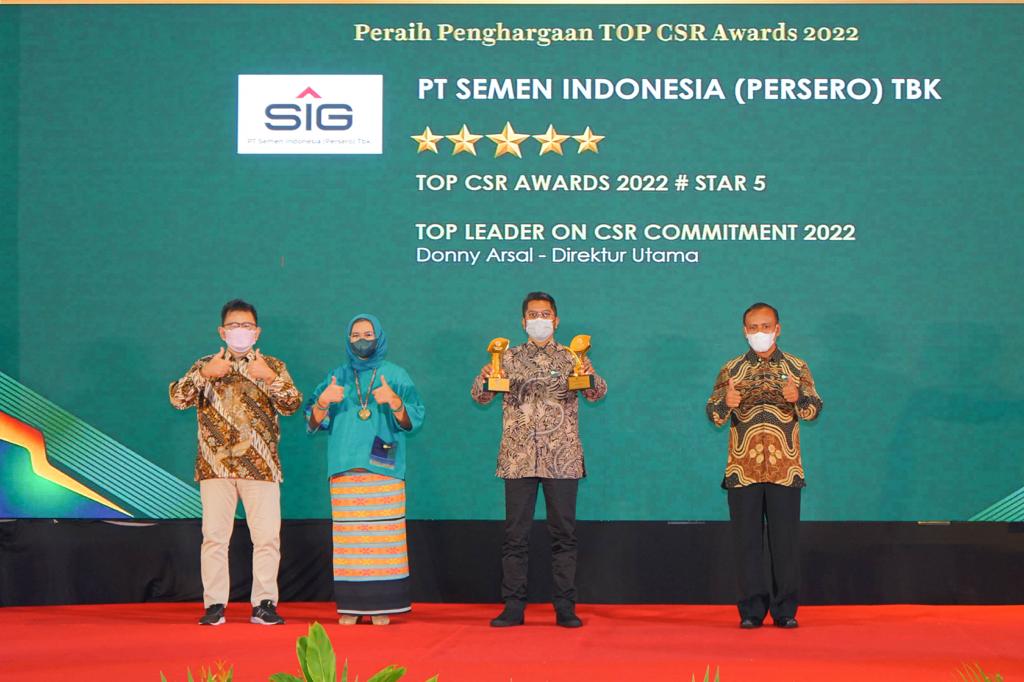 Semen Indonesia (SMGR) Raih Dua Penghargaan dalam Ajang Top CSR Awards 2022