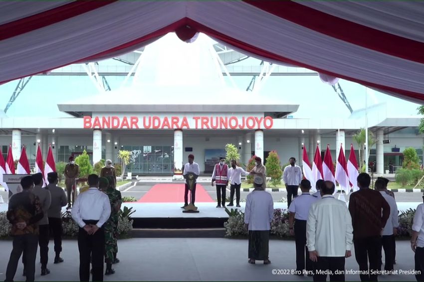 Presiden Resmikan Bandara Trunojoyo Sumenep, Waktu Tempuh dari Pulau Madura jadi 55 Menit