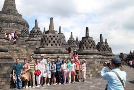 Tenanglah! Tiket Masuk Candi Borobudur Tetap Rp50 Ribu, Kecuali…