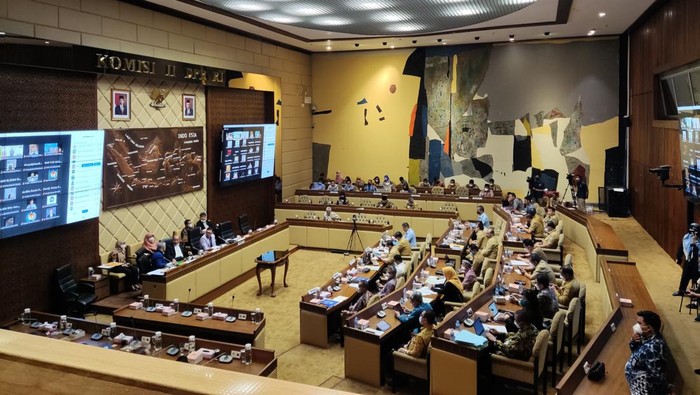 DPR-Pemerintah Setuju Lima RUU Provinsi Dilanjutkan Pembahasannya ke Paripurna