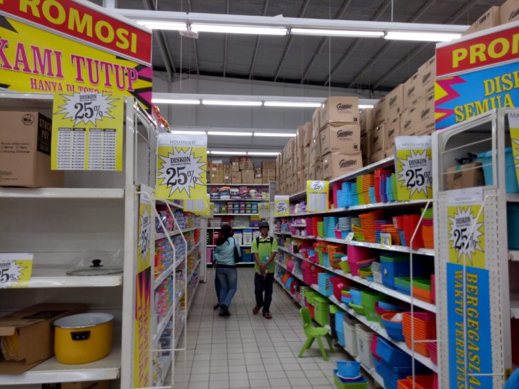 Penjualan Positif, Hero Supermarket (HERO) Tekan Rugi Jadi Rp113 Miliar