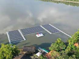 Kontribusi pada Penurunan Emisi Karbon, Kolaborasi Dua BUMN Bangun PLTS di Padang