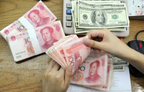 Yuan Terkoreksi 44 Basis Poin Terhadap Dolar AS