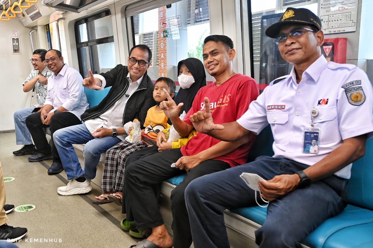Menhub Akan Ajak Swasta Tingkatkan Jumlah Penumpang LRT di Palembang