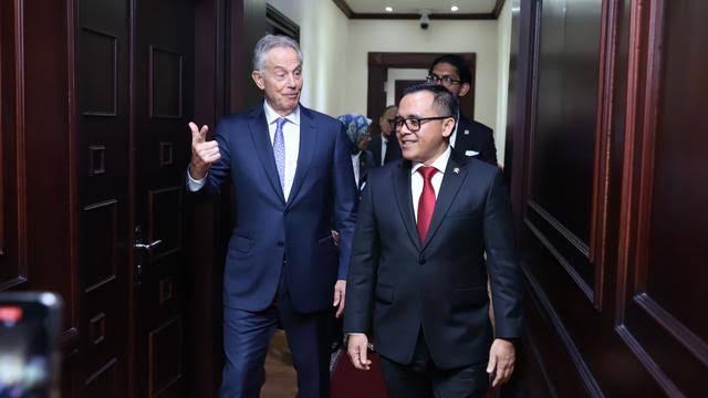 Bertemu Menteri PANRB, Tony Blair Janji Bantu Reformasi Digital di Indonesia