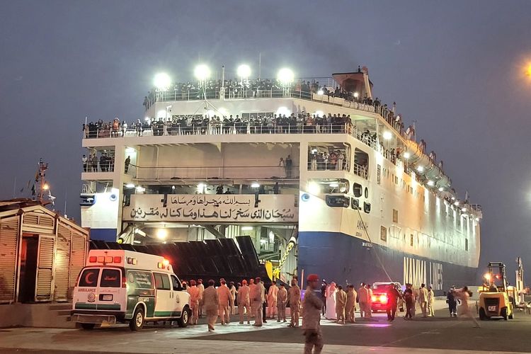 Gunakan Kapal MV Amanah Arab Saudi, 557 WNI yang Dievakuasi dari Sudan Tiba di Jeddah