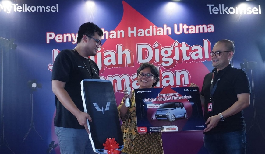 Pelanggan Telkomsel Boyong Mobil Wuling Gratis Dalam Program Jelajah Digital 2023