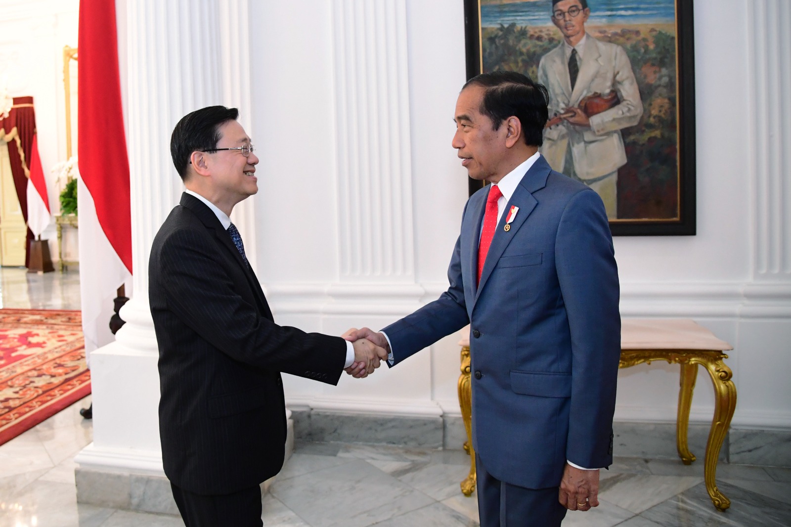 Terima Kunjungan Chief Executive Hong Kong, Presiden Jokowi Bahas Investasi