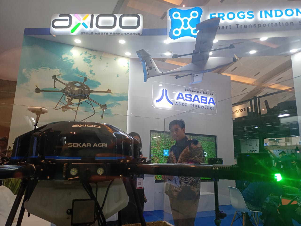 AXIO Bersama Frogs Indonesia dan Asaba Luncurkan Drone Penyemprot Pertanian Revolusioner